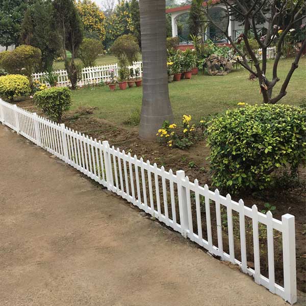 GARDEN FENCING: WHICH TYPE TO CHOOSE